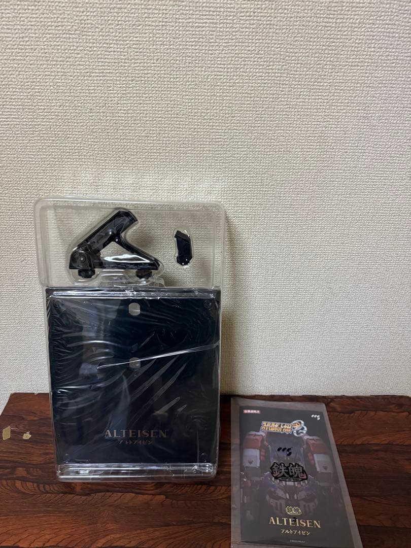 CCSTOYS 鉄魄 スパロボOG アルトアイゼン