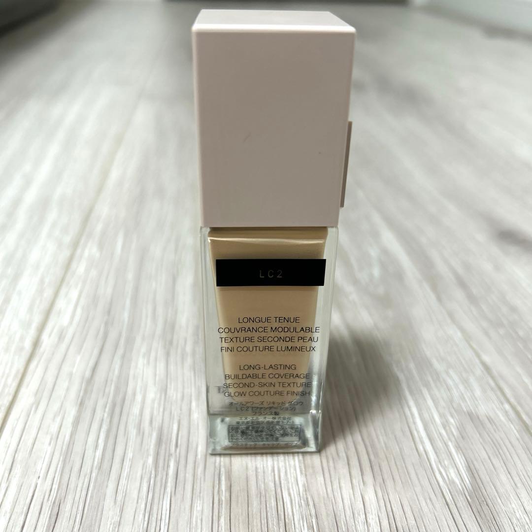 YSL オールアワーズリキッドグロウ LC2