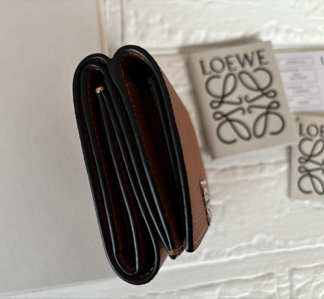【150____v 】Loewe アナグラム財布