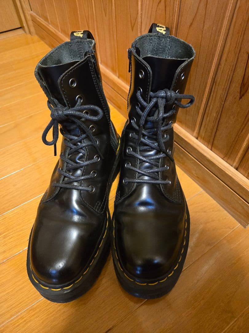 Dr. Martens 8ホールブーツ 厚底 ブラック