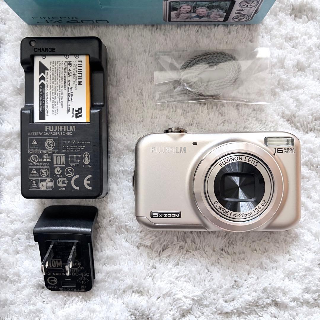 普*9様 難有り品【動作確認済】FUJIFILM 富士フイルム FINEPIX
