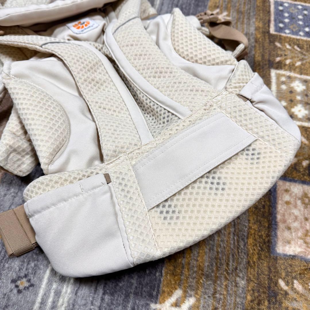 美品✨　エルゴベビー　オムニブリーズ　ベージュ　抱っこ紐