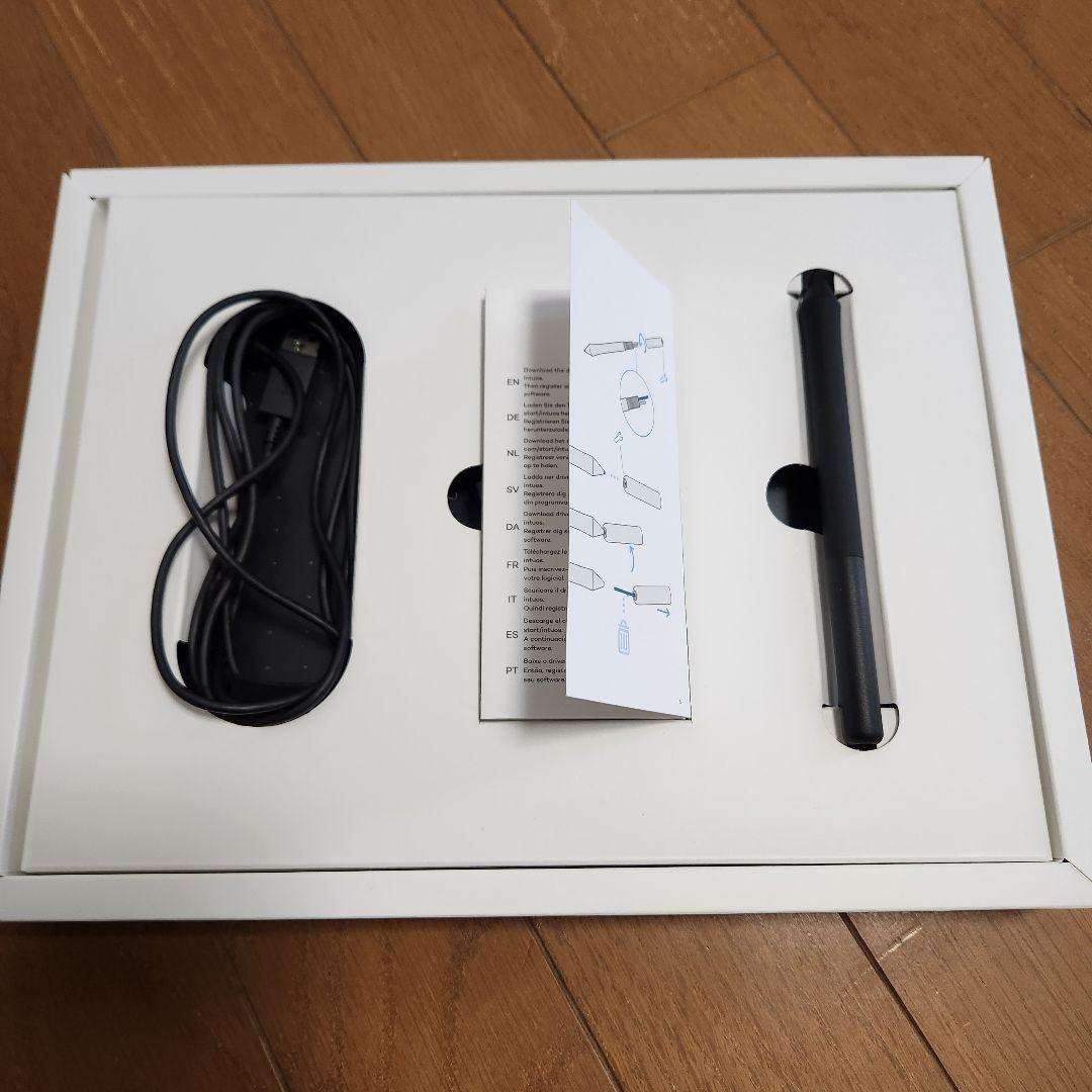 Wacom Intuos Medium ベーシック CTL-6100 参考書付き