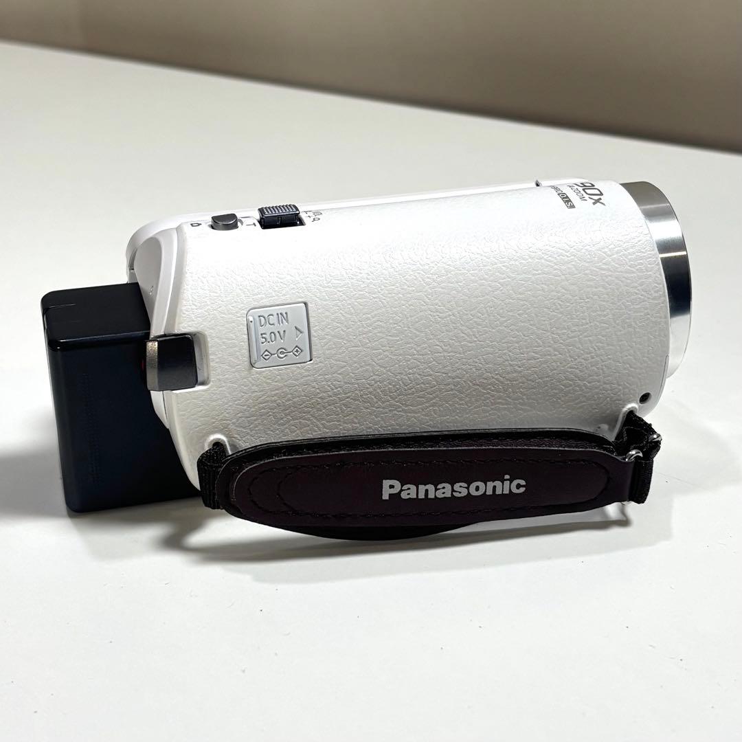 Panasonic（パナソニック）のデジタルビデオカメラ、HC-W585M