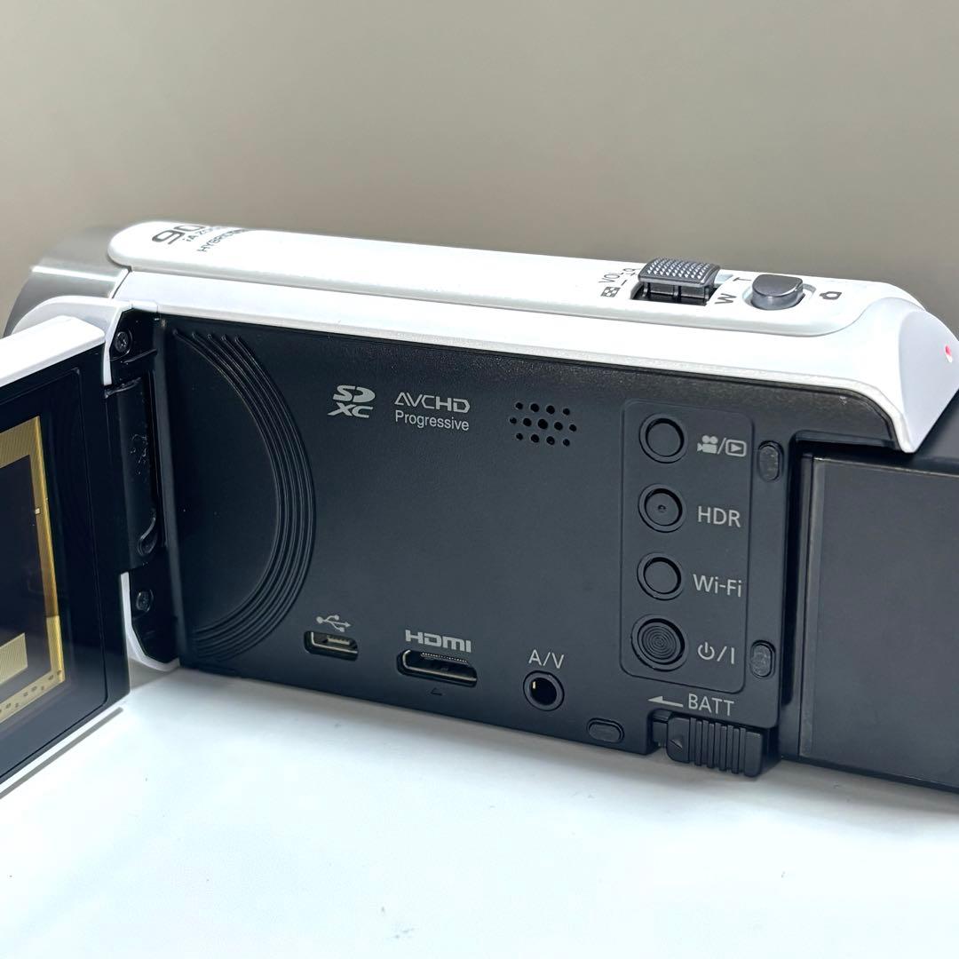 Panasonic（パナソニック）のデジタルビデオカメラ、HC-W585M