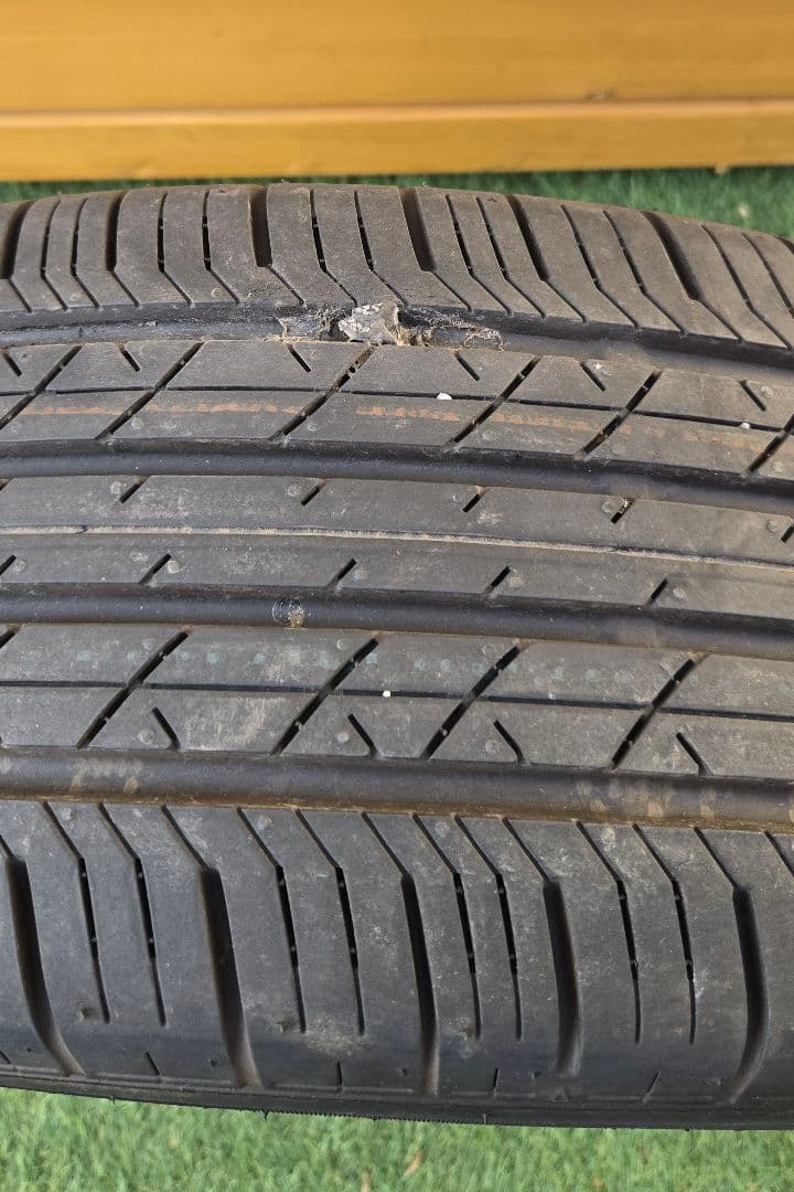 (1/2)みつお様ブリヂストンTURANZA205/60R161本にパンク歴有り