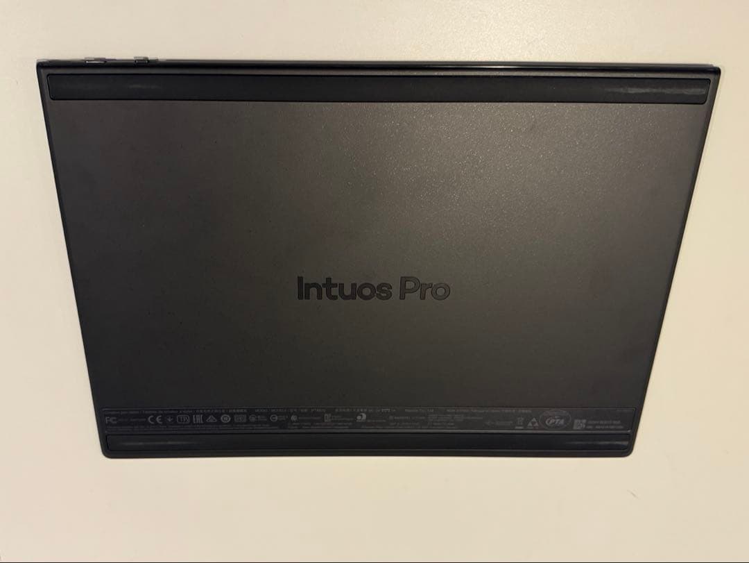液タブ・ペンタブ Wacom Intuos Pro 2025 Medium PTK670