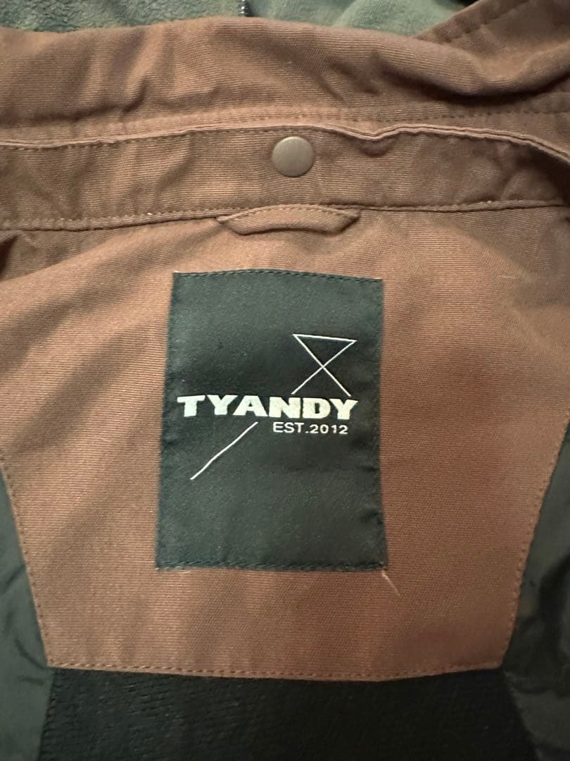 超お得！レア！TYANDY スノーボードウェア上下セット　ユニセックスLサイズ