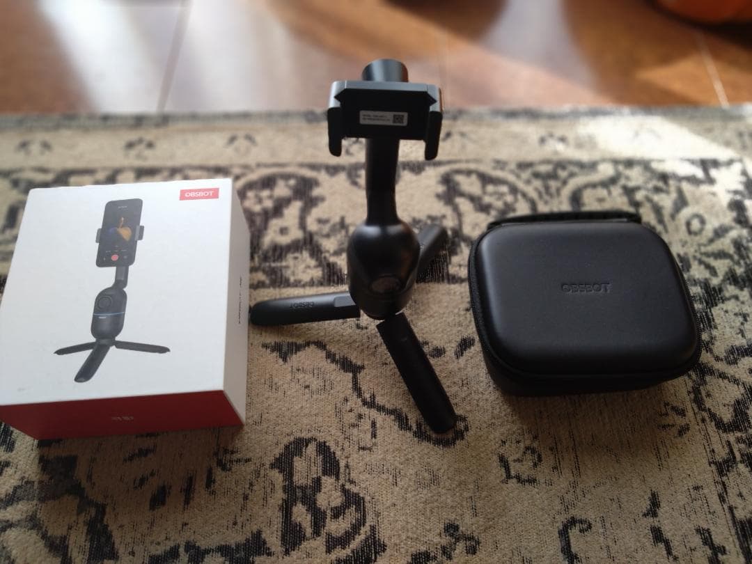 スマホアクセサリー OBSBOT ME
