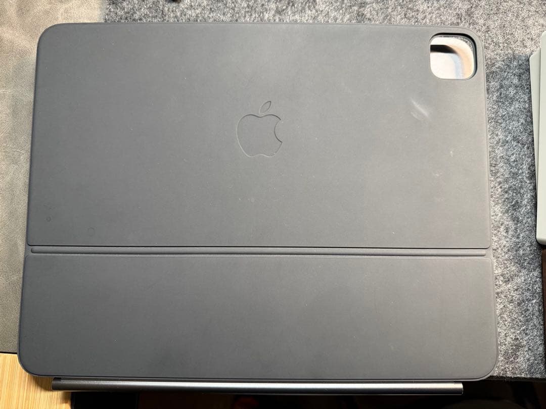 Apple Magic Keyboard iPad Pro 13インチM5/M4