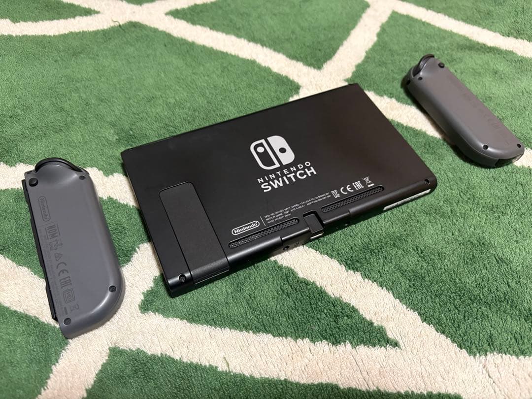 【美品】Nintendo Switch 本体（グレー） 保護フィルム/ケース付き