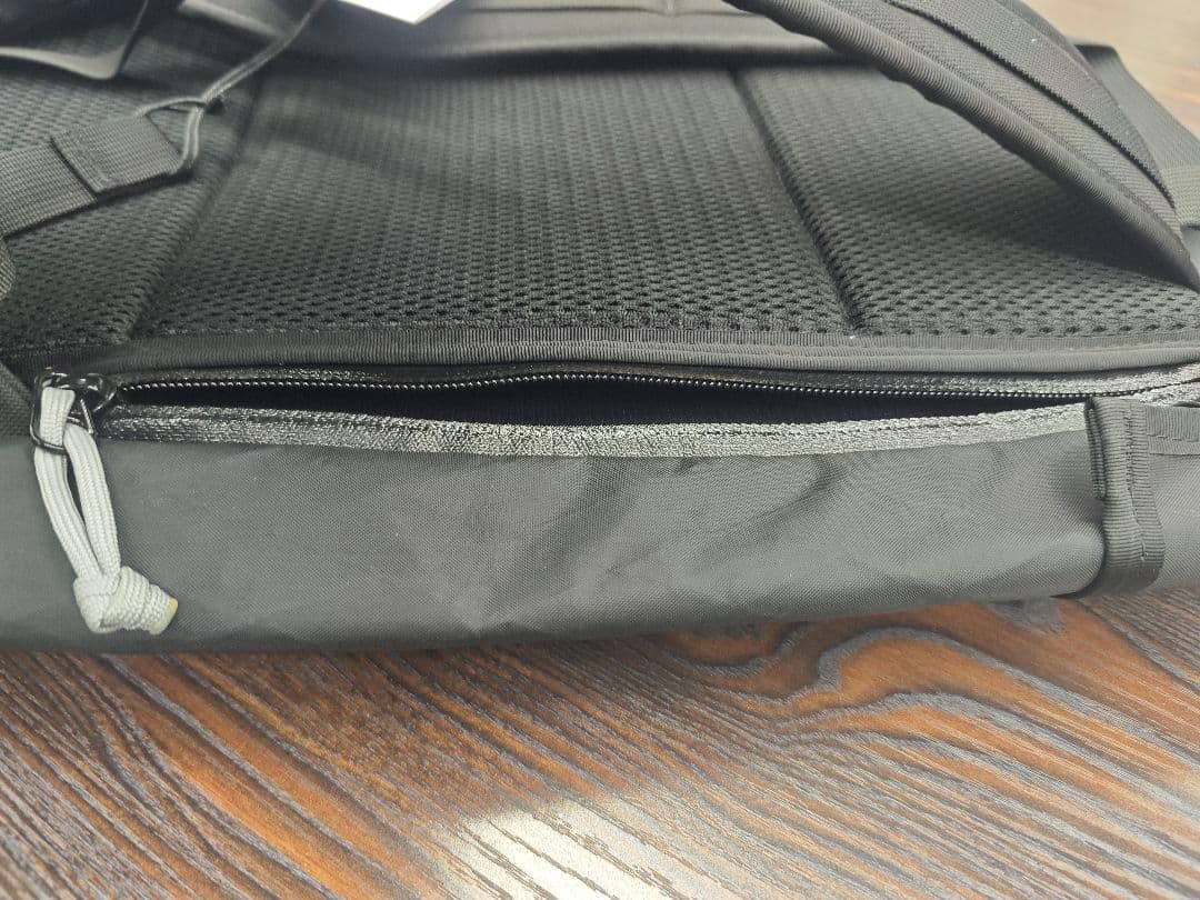 ILE Transit 15L XPAC Black 未使用品
