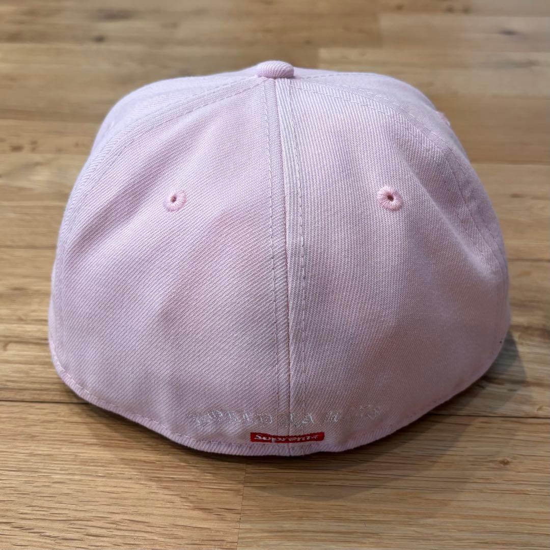 希少 Supreme Gold Cross S Logo New Era ピンク