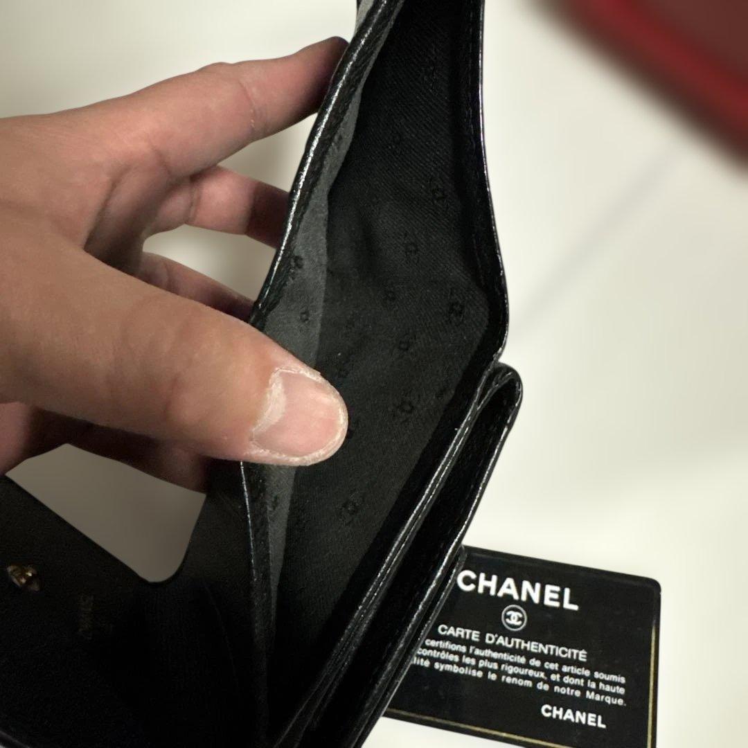 正規品　CHANEL シャネル 二つ折り財布