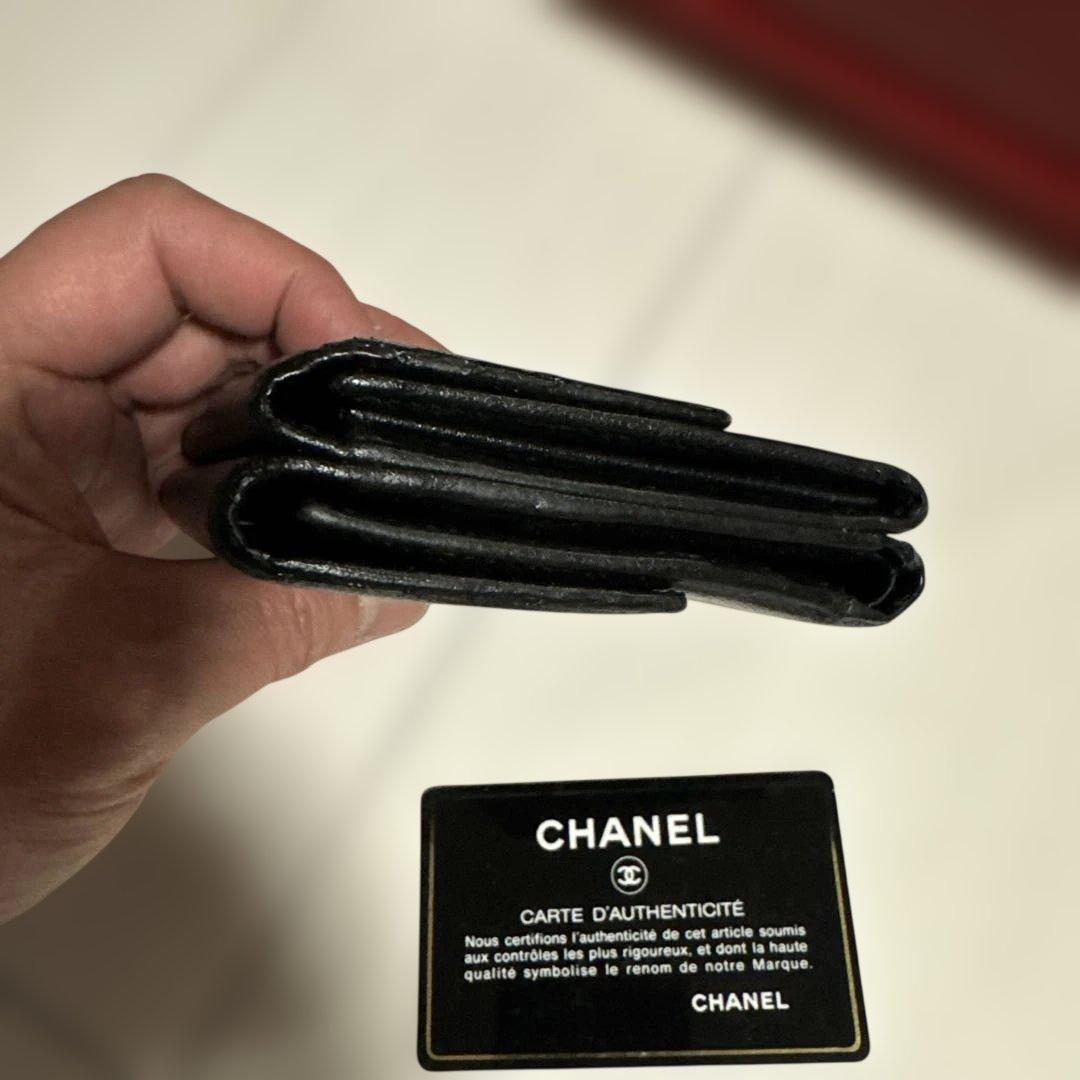 正規品　CHANEL シャネル 二つ折り財布
