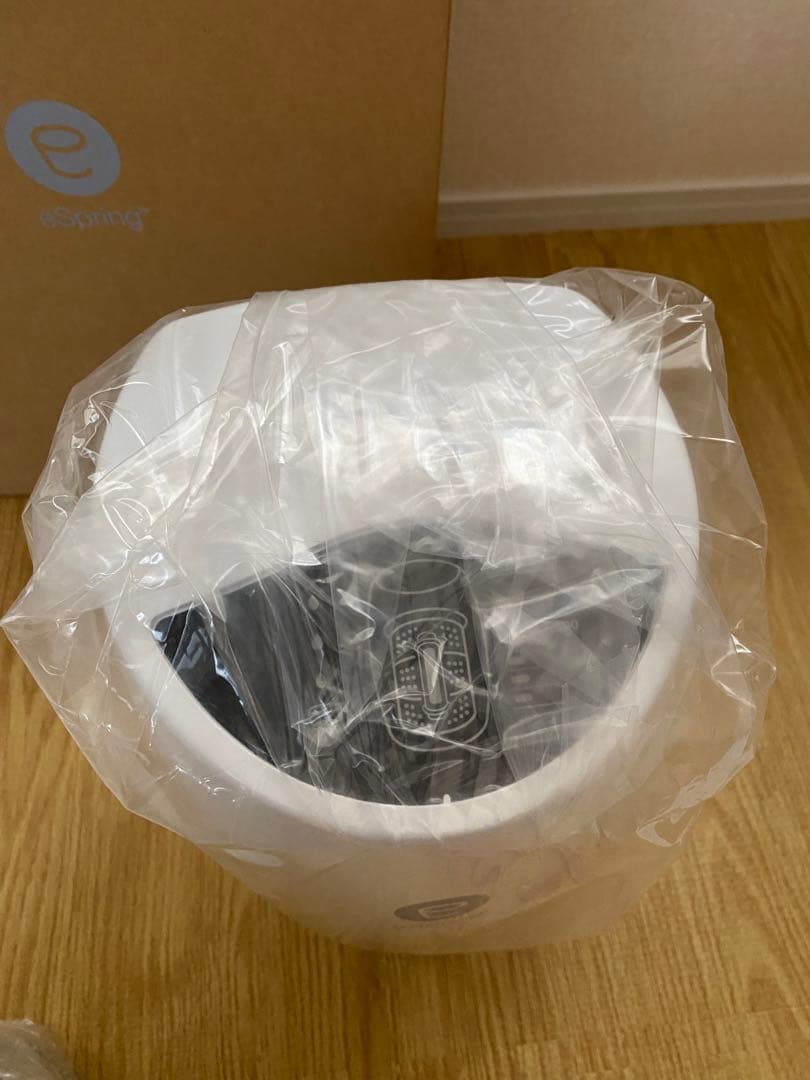 eSpring 浄水器 II、取扱説明書付きの浄水器です。