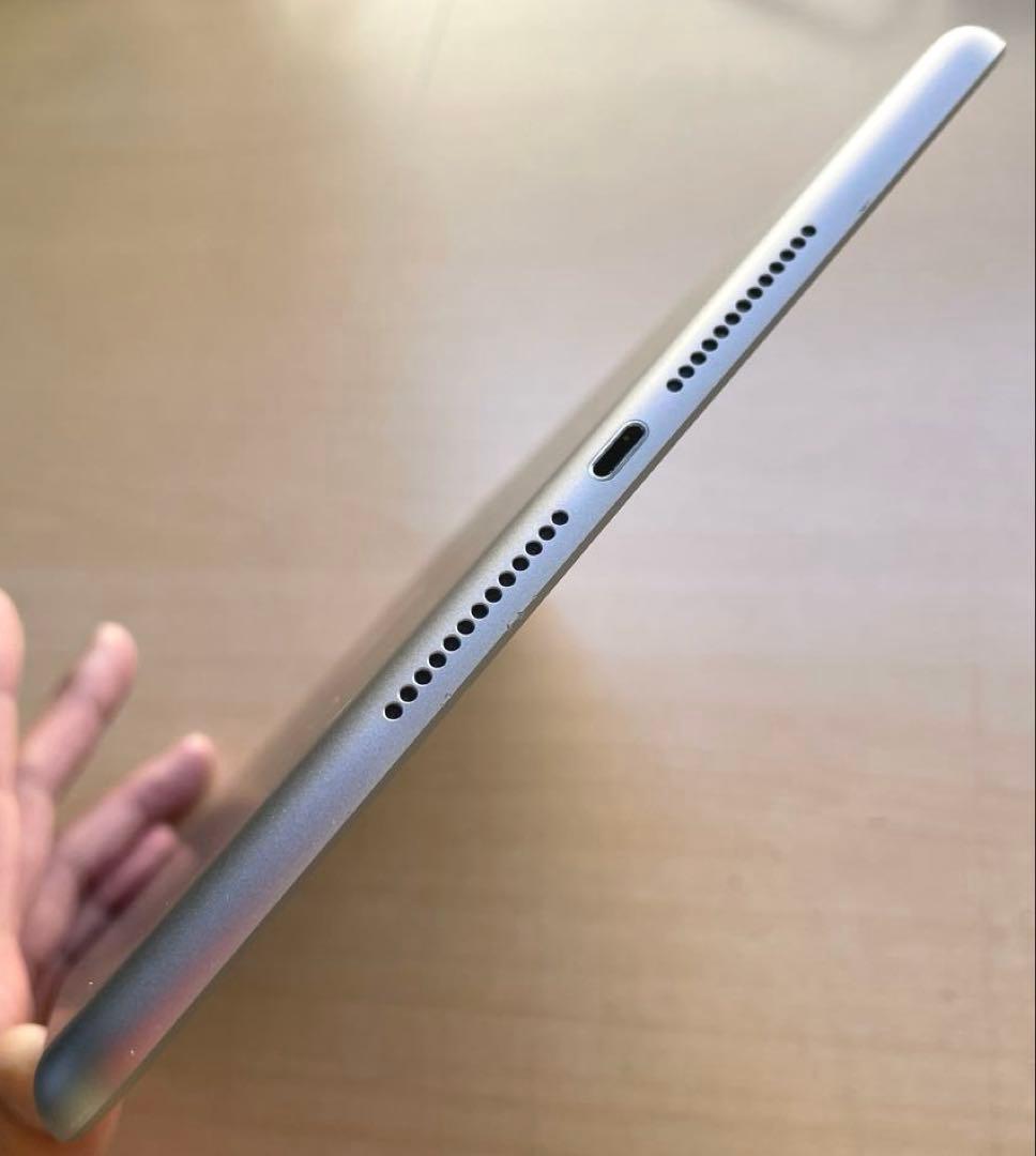 iPad 第6世代　A1893　Wi-Fi スペースグレイ　32GB 美品