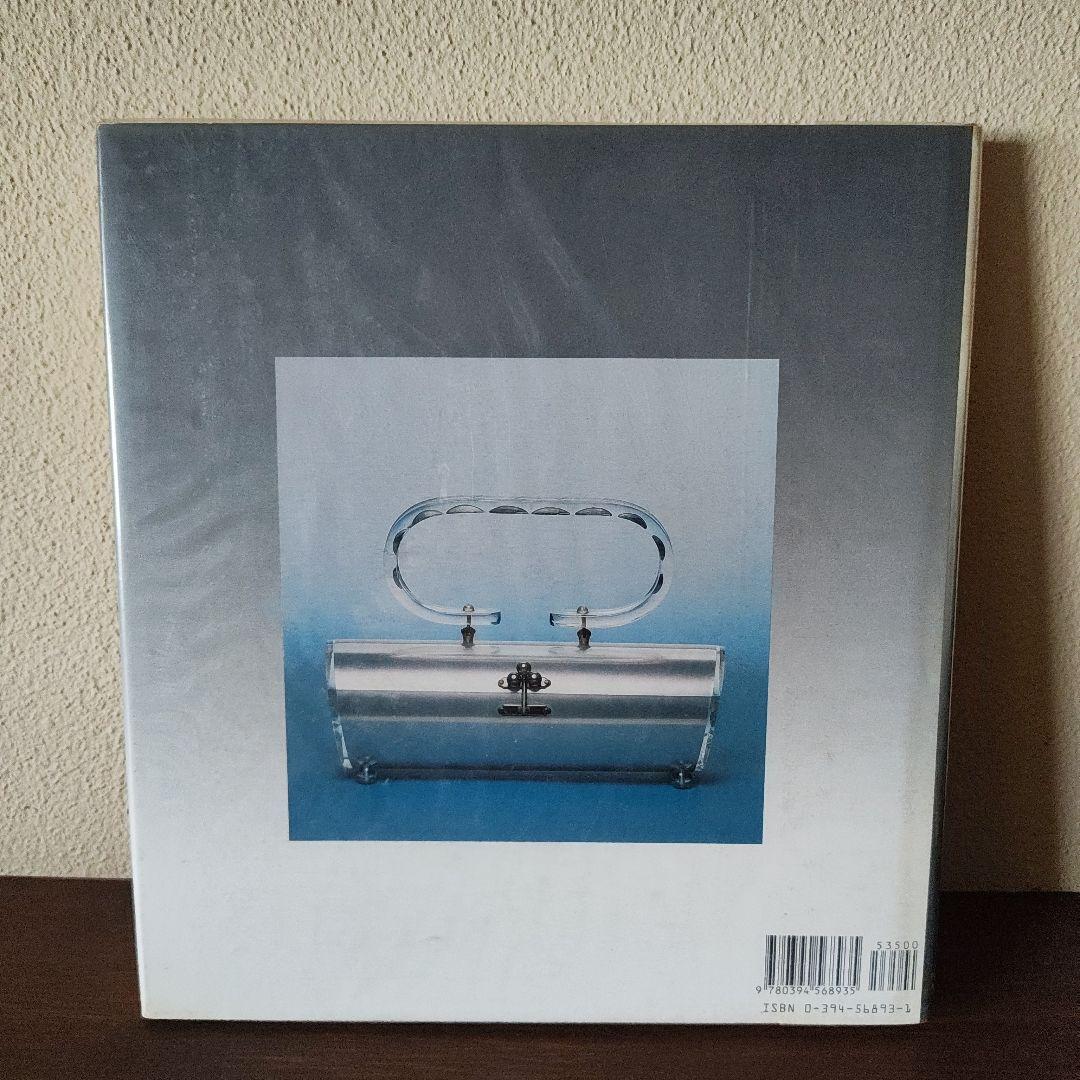 A Certain Style: プラスチックハンドバッグ 洋書