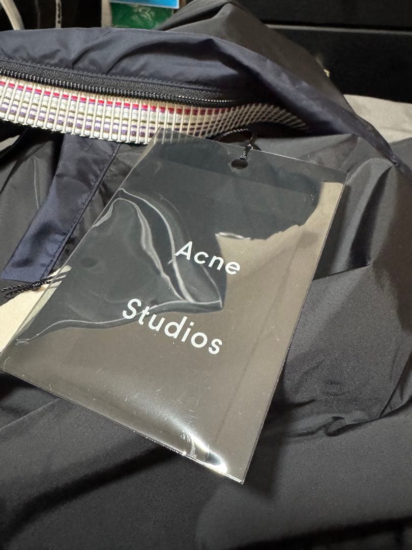m*7様 試着のみ極美品　Acne Studiosナイロンパンツ　ブラック