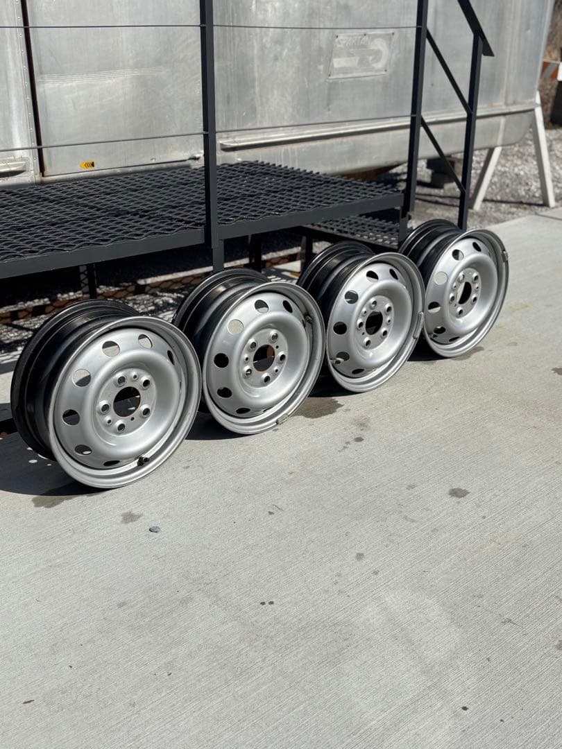 現行フィアットデュカトDucato 純正16インチホイールとキャップセット