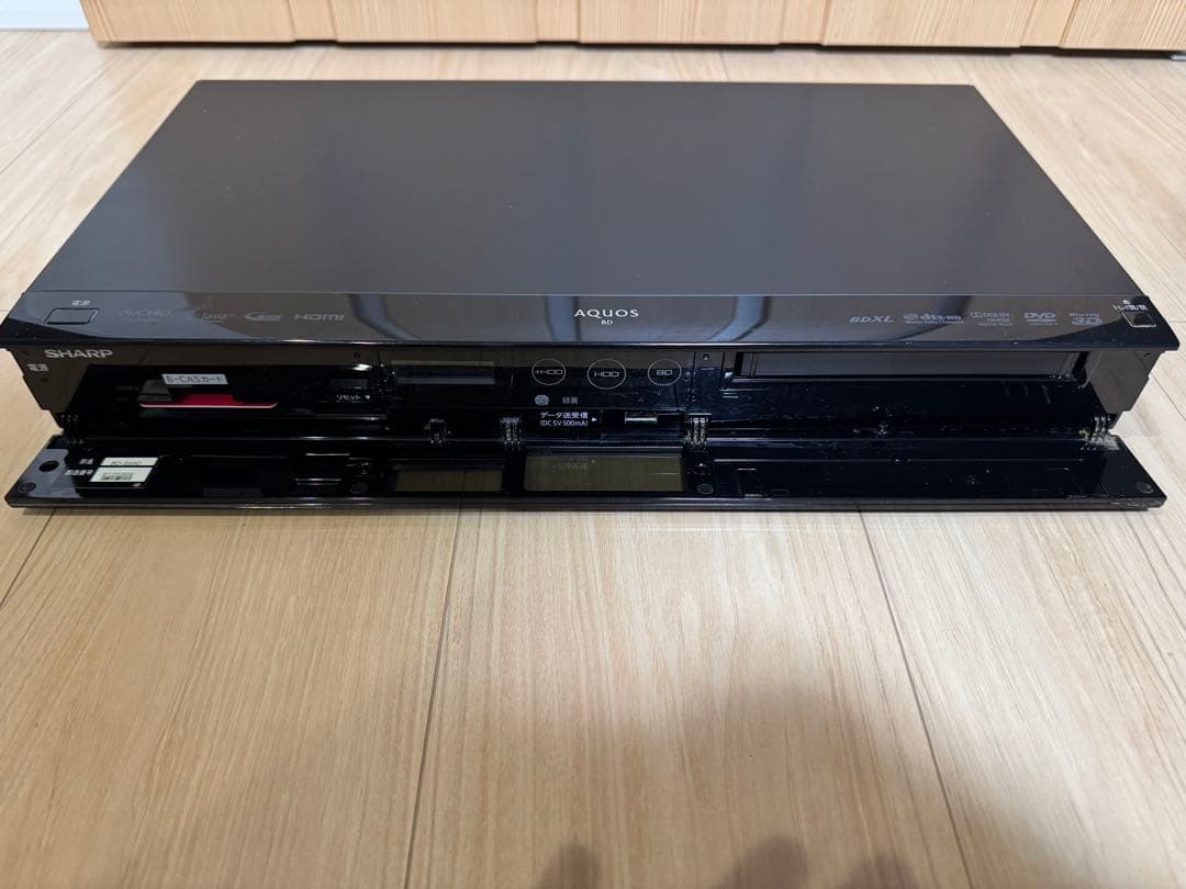 SHARP 22インチ液晶テレビ＋Blu-rayレコーダーのセット