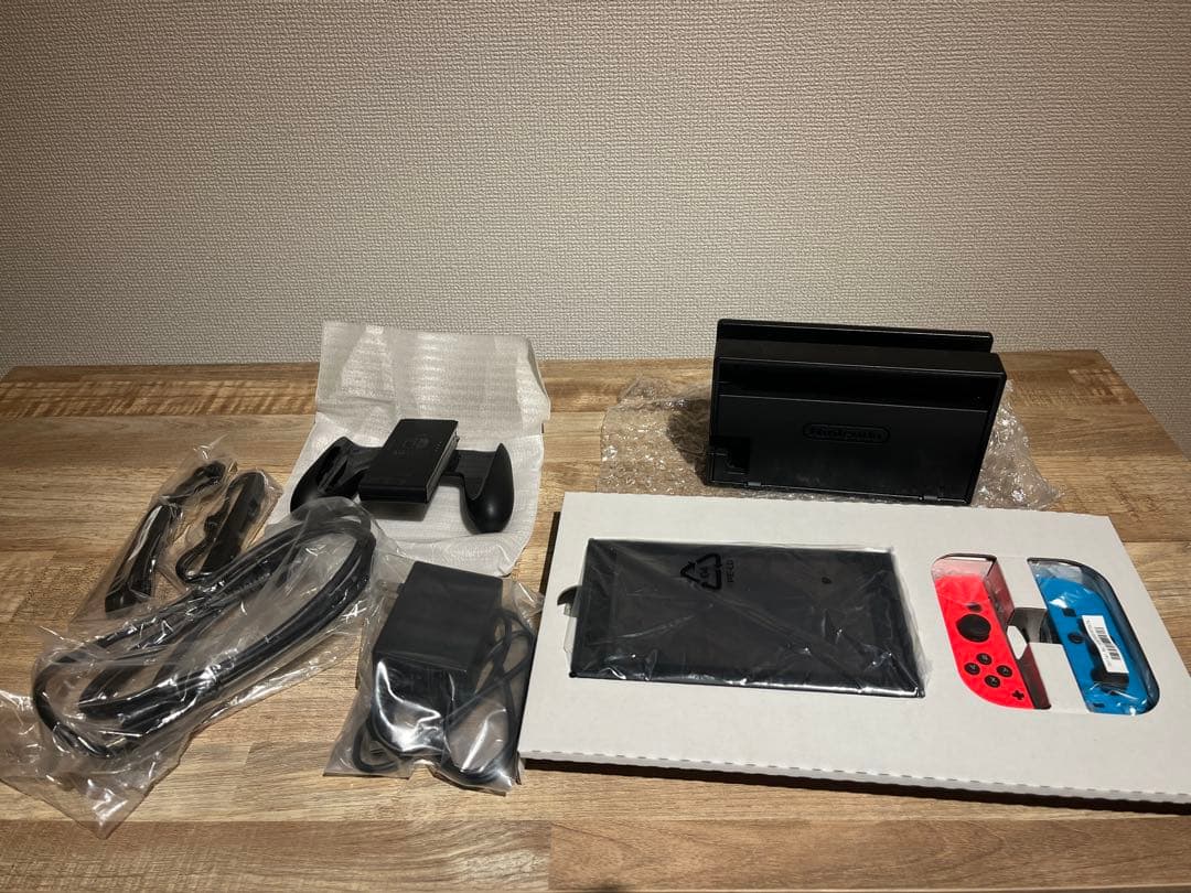 Nintendo Switch 青/オレンジ 本体 未使用