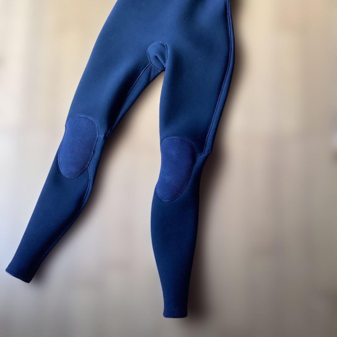 【美品】Mollusk　ウエットスーツ　3ミリ×２ミリ　レディース　サイズ６