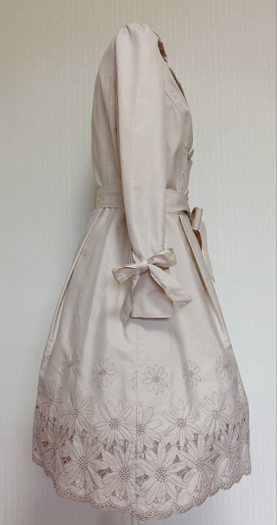 ☆エムズグレイシーお花カットワークトレンチコート38☆