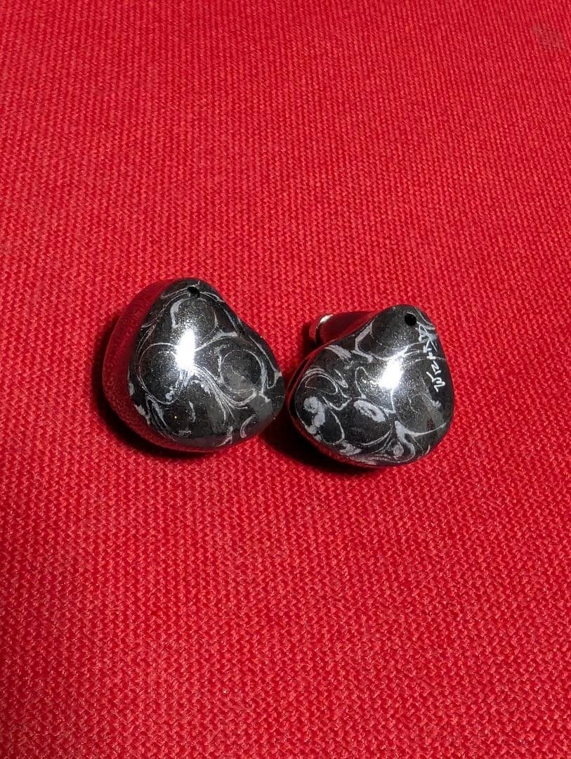 Noble audio Khan 有線イヤホン