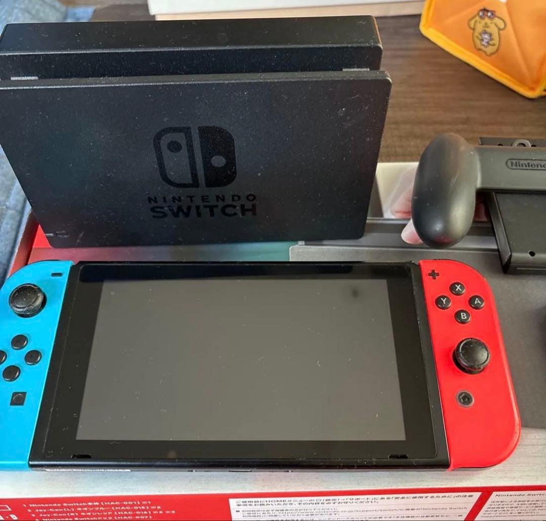 Nintendo Switch ニンテンドースイッチ本体 Joy-Conハンドル