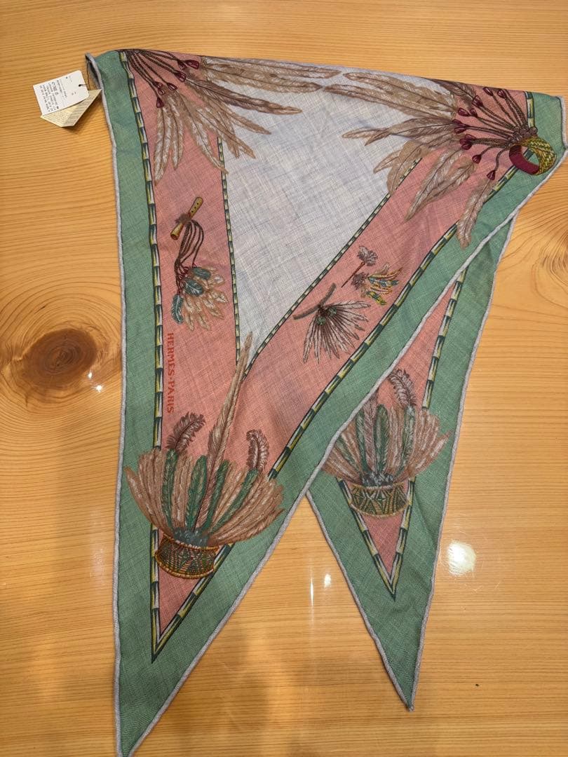 HERMES 花柄三角ストール ピンク・グリーン