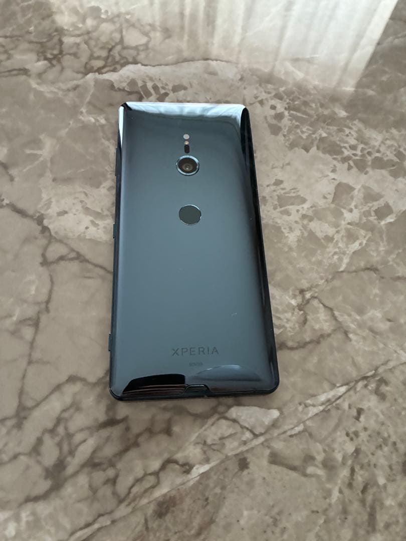 Xperia XZ3 SOV39 ブラック