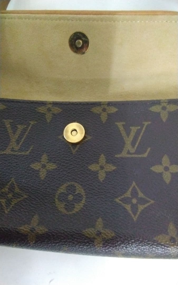 ヴィトン　ウェストポシェット