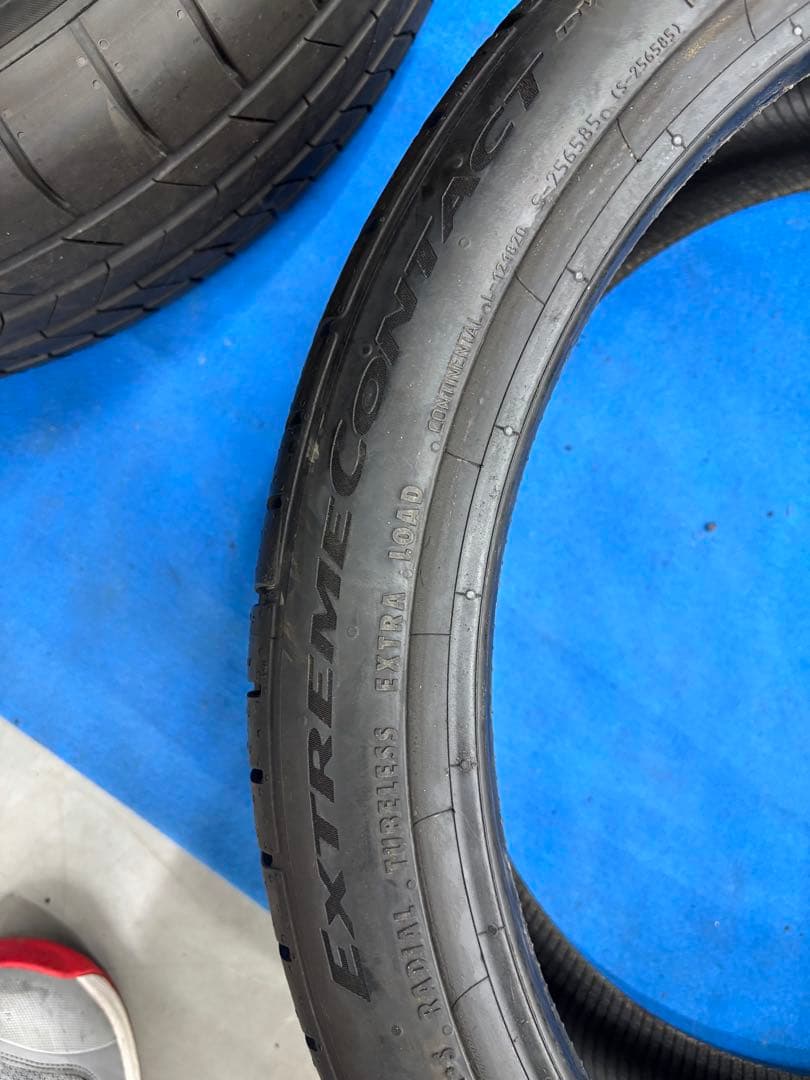 タイヤ・ホイール Continental EXTREME CONTACT 245/35 ZR20