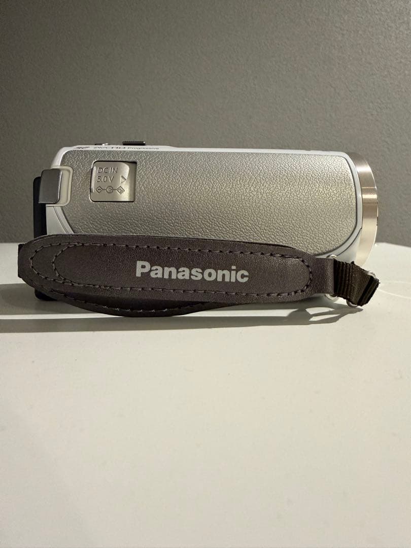 か*ん様 【動作確認済】Panasonic HC-V550M ホワイト 90倍ズ