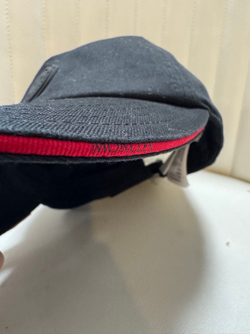 MONCLER 黒 ベースボールキャップ
