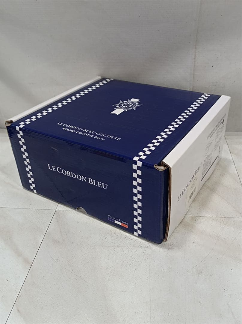 八7167【未使用品】LE CORDON BLEU ラウンドココット 20㎝