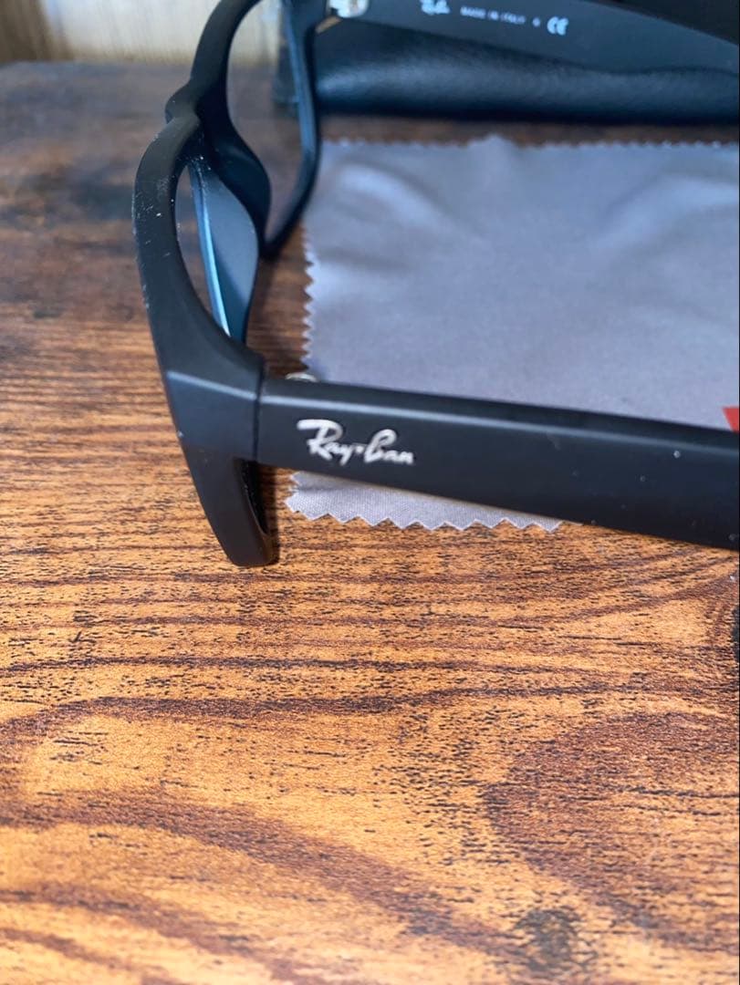 Ray-Ban JUSTIN CLASSICサングラス（型番：RB4165F）