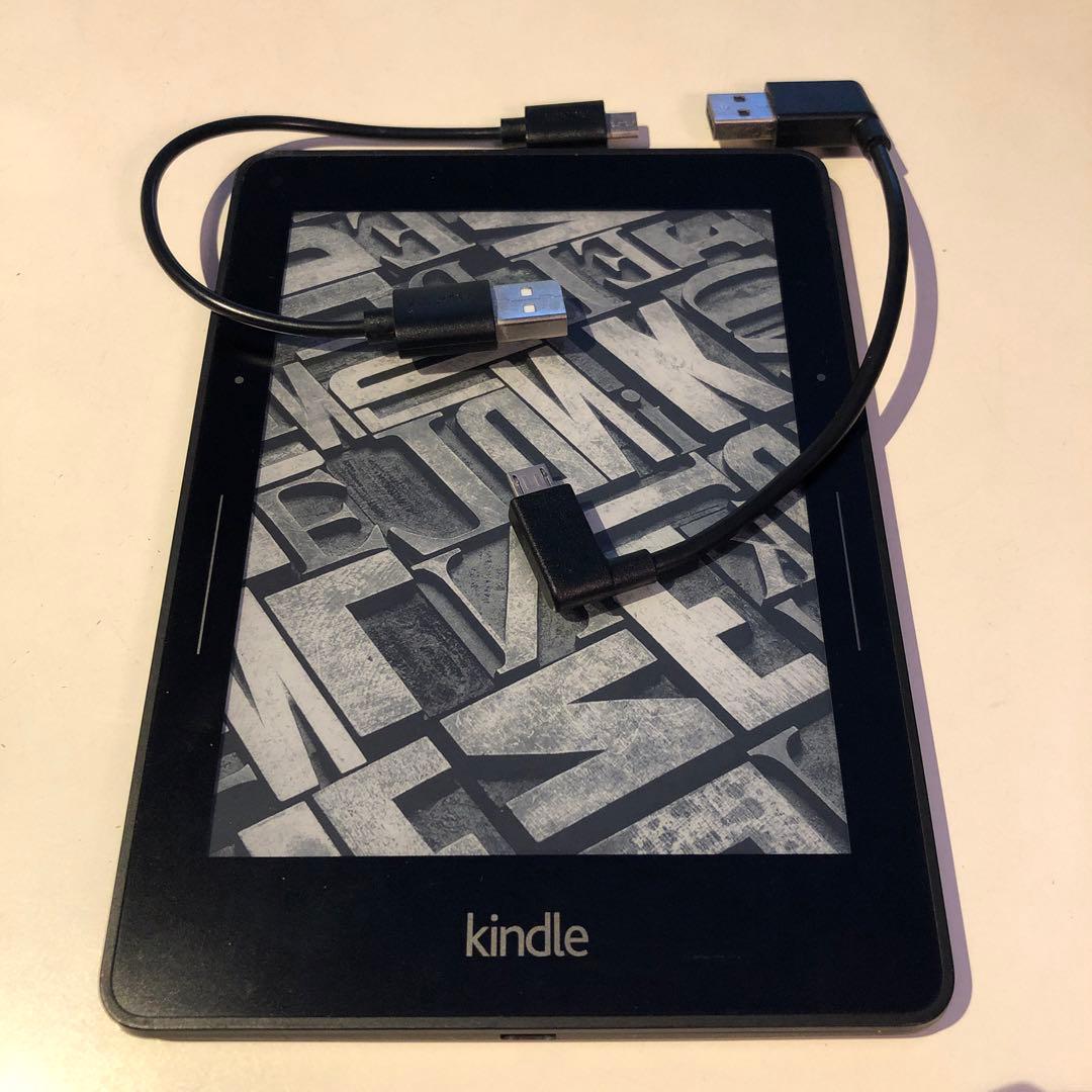 Kindle Voyage 2014モデル　ほぼ未使用 (充電コード2本付き)