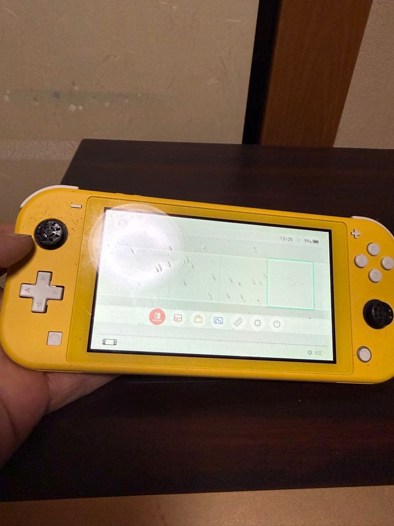NINTENDO SWITCH LITE イエロー　HDH-001