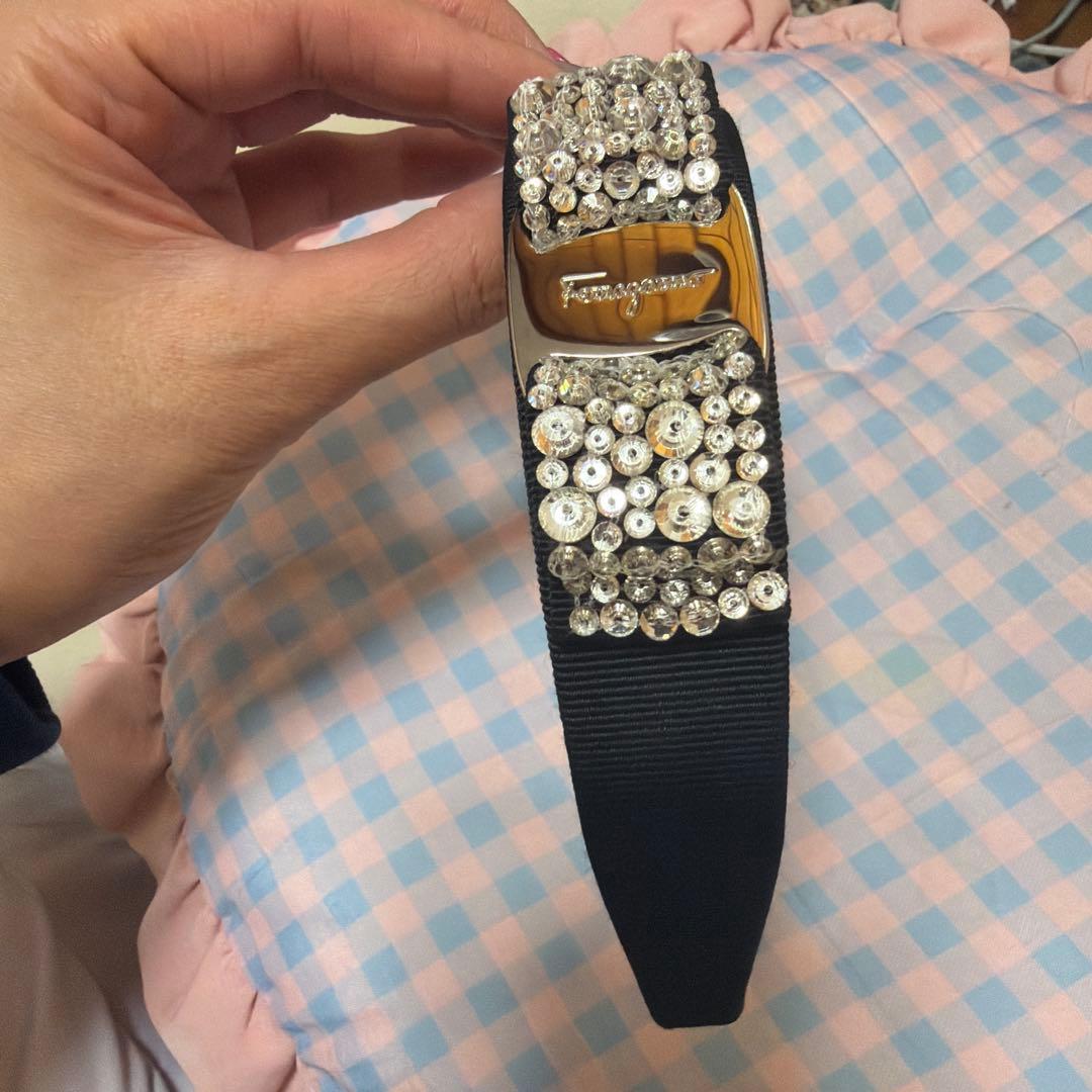 Ferragamo ラインストーン カチューシャ 美品 ブラック