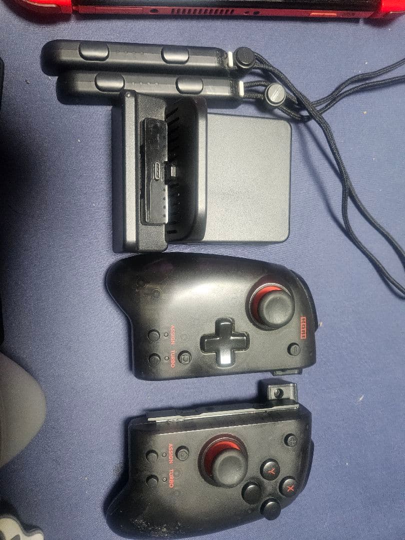 Nintendo Switch マリオレッド本体 + コントローラー　その他