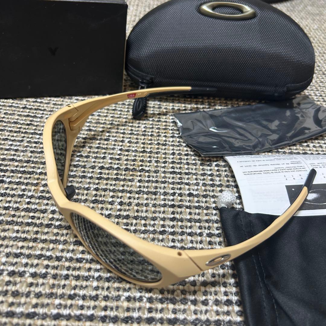 小物 OAKLEY x Guadalupe Eye Jacket