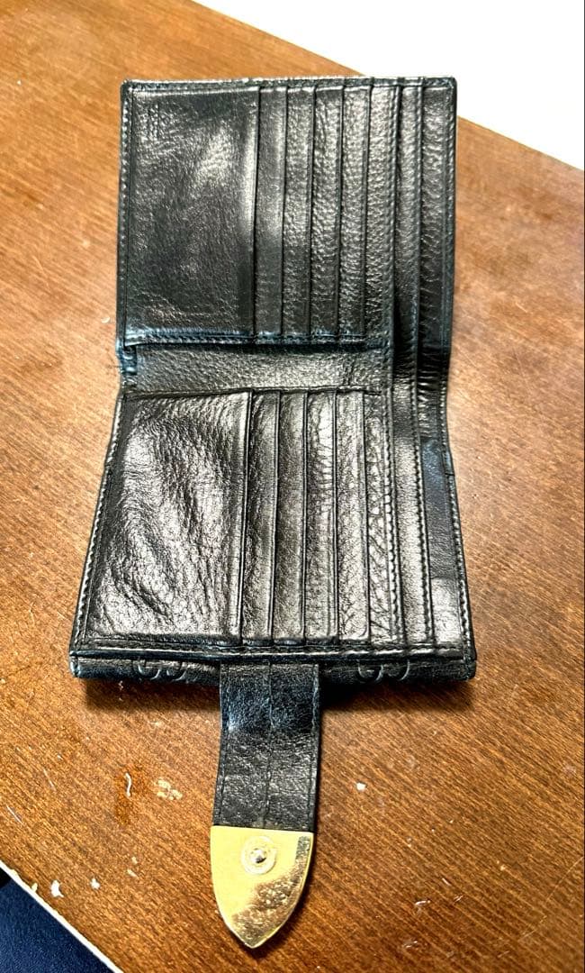 【美品】GUCCI レザー シマ 二つ折り財布 GG総柄 ロゴ 筆記体 ブラック