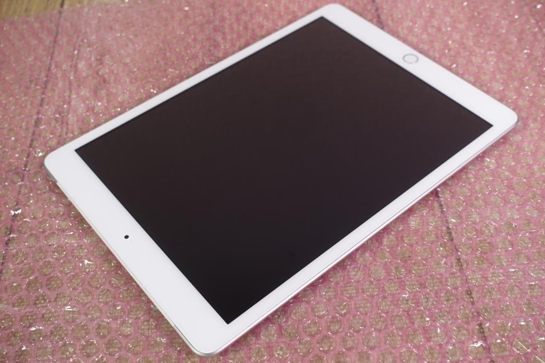 美品 iPad 第8世代 Cellular シルバー 32GB バッテリー良好