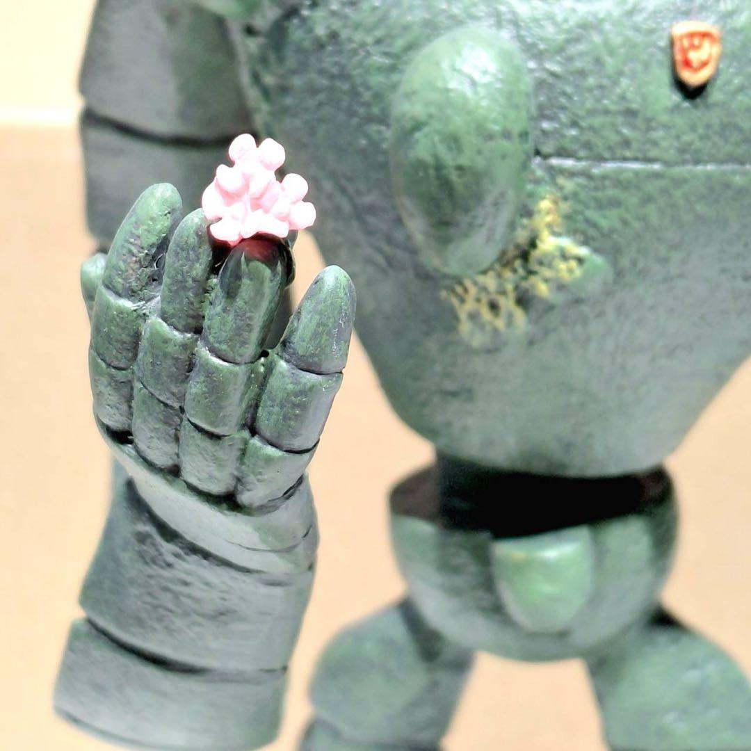 新品！【迅速発送】ジブリ　天空の城　ラピュタ　ロボット兵　オルゴール　フィギュア