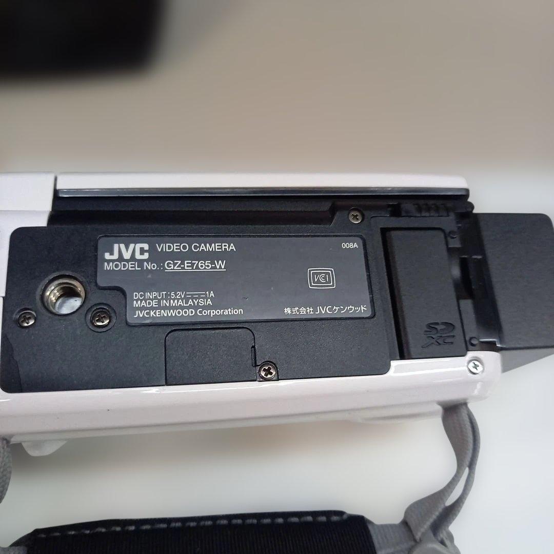 JVC　KENWOOD 　ビデオカメラ　GZ-E765-W