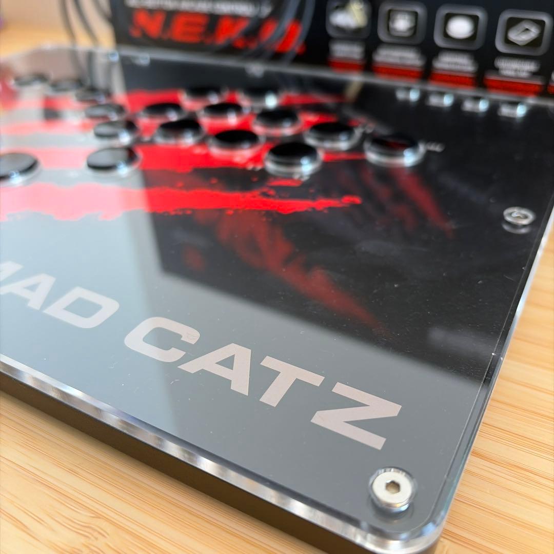 MADCATZ N.E.C.O. レバーレス