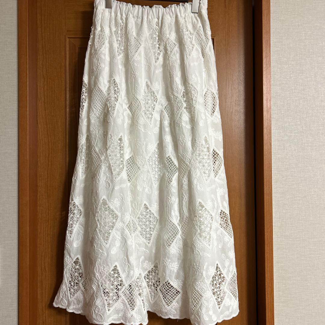 natural by clipカットワークレーススカート