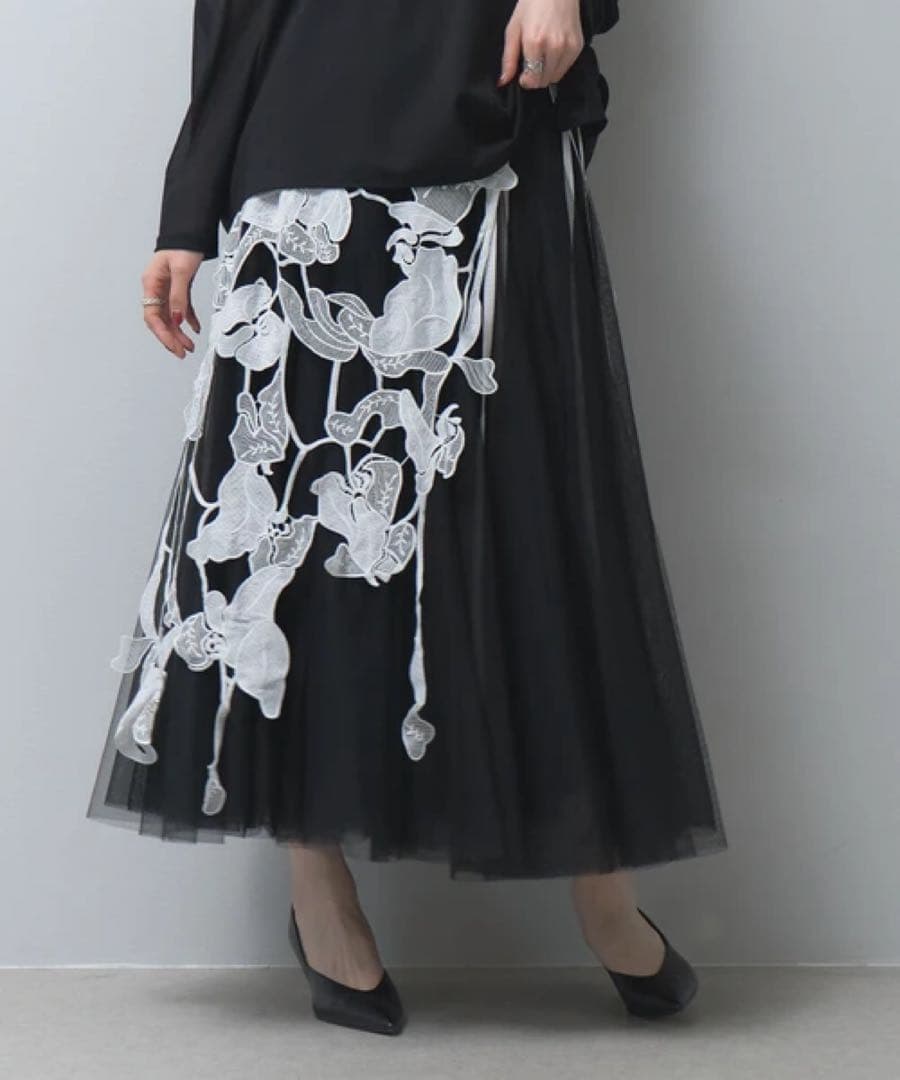 専用！レイヤードスカート　花柄　レース　ホワイト、ブラック二枚セット